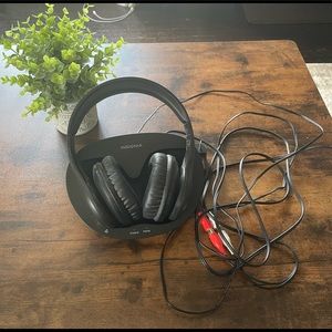 Insignia wireless TV headphones